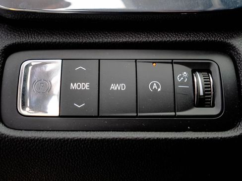 Certified 2024 GMC Acadia Elevation AWD/4WD image 20
