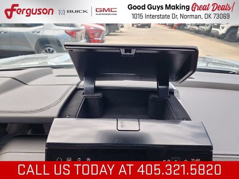 New 2026 GMC Yukon Denali Ultimate AWD/4WD image 34