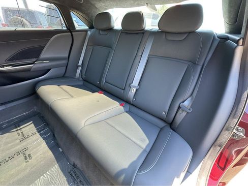 Used 2024 Lucid Air Touring AWD/4WD image 9