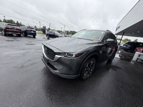 Used 2023 MAZDA CX-5 AWD 2.5 S w/ Premium Plus Pkg image 3