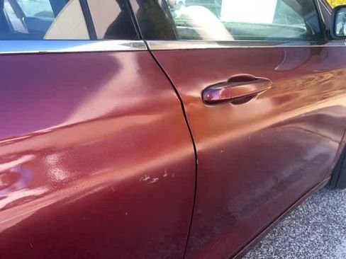 Used 2015 Chrysler 200 Limited image 18