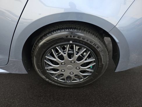 Used 2025 Toyota Corolla LE w/ Convenience Package FWD image 46