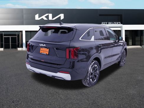 New 2026 Kia Sorento S image 3