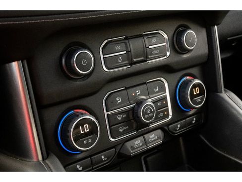 Used 2022 Chevrolet Tahoe LT w/ LT Signature Package image 27