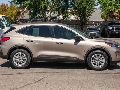 Used 2020 Ford Escape S image 4