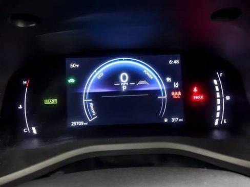 Certified 2025 Toyota Camry SE image 12