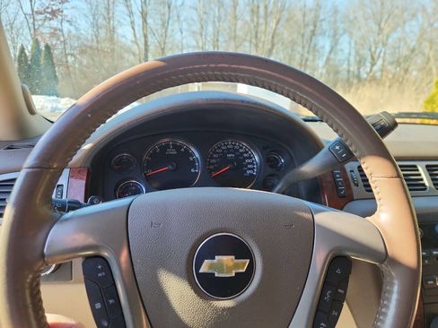 Used 2011 Chevrolet Tahoe LS image 23