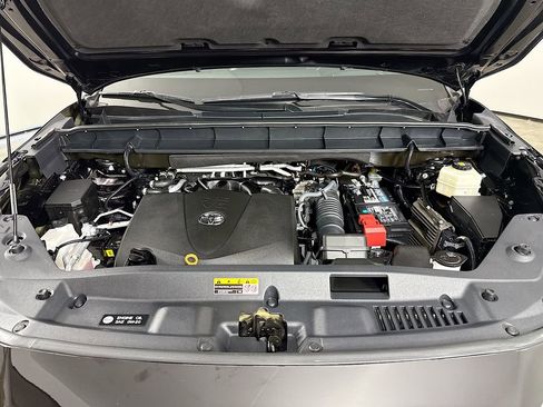 Certified 2020 Toyota Highlander Platinum AWD/4WD image 34
