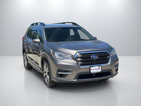 Used 2022 Subaru Ascent Premium w/ Convenience Package AWD/4WD image 3