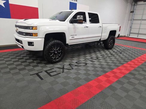 Used 2017 Chevrolet Silverado 2500 LTZ w/ Duramax Plus Package AWD/4WD image 7