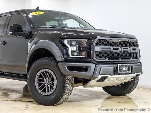Used 2019 Ford F150 Raptor w/ Equipment Group 802A Luxury AWD/4WD image 2