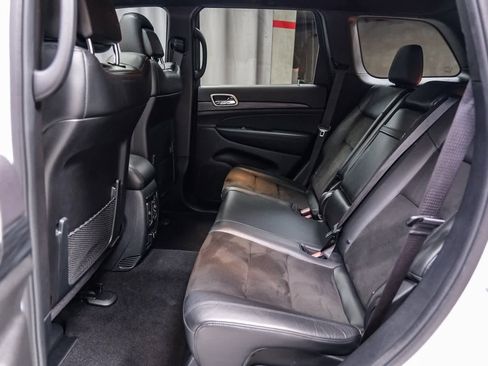 Used 2020 Jeep Grand Cherokee Altitude image 19