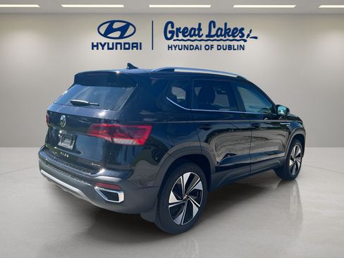 Used 2024 Volkswagen Taos SE AWD/4WD image 5