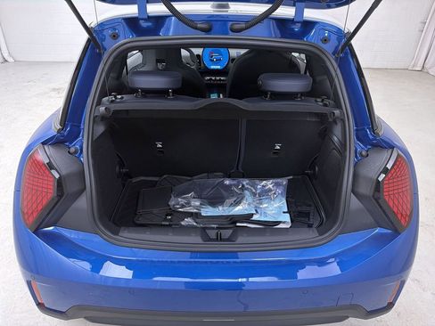 New 2026 MINI Cooper 2-Door Hardtop image 26