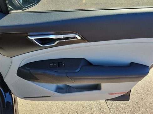 New 2026 Kia Sportage EX image 10