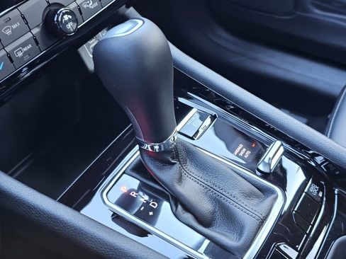 New 2026 Jeep Compass Latitude image 14