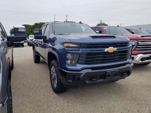 New 2026 Chevrolet Silverado 2500 Custom w/ Custom Value Package AWD/4WD image 6
