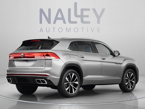 Used 2025 Volkswagen Atlas Cross Sport SE AWD/4WD image 3