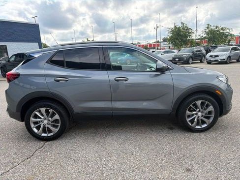 Used 2021 Buick Encore GX Essence w/ Experience Buick Package FWD image 6