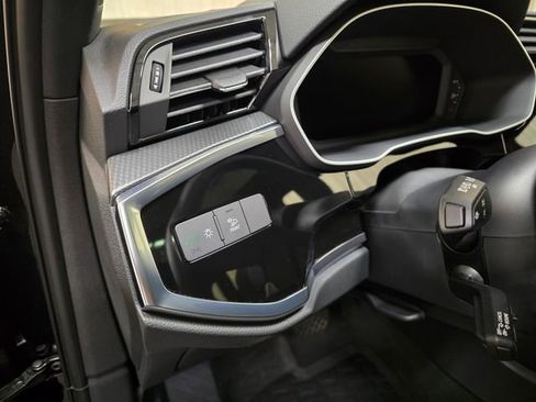 Used 2025 Audi Q3 2.0T Premium w/ Convenience Package image 16