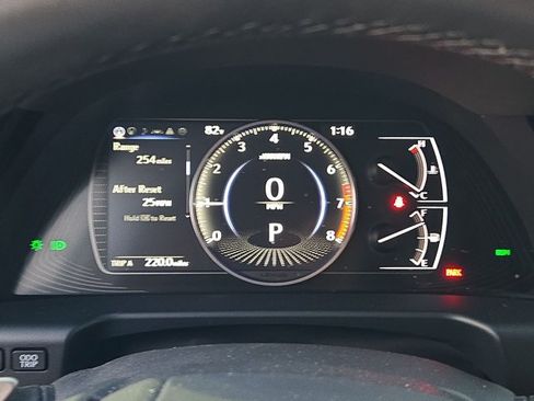 Used 2024 Lexus ES 350 w/ Premium Package FWD image 9