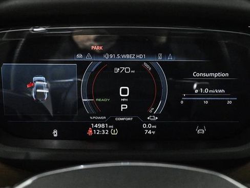 Used 2023 Audi e-tron GT Premium Plus image 11