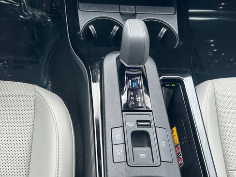 Used 2024 Toyota Prius Limited image 21