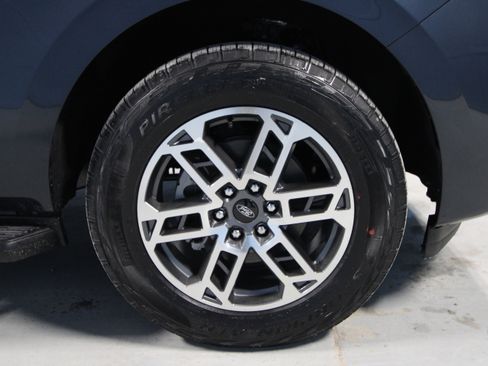 New 2026 Ford Expedition Active image 34