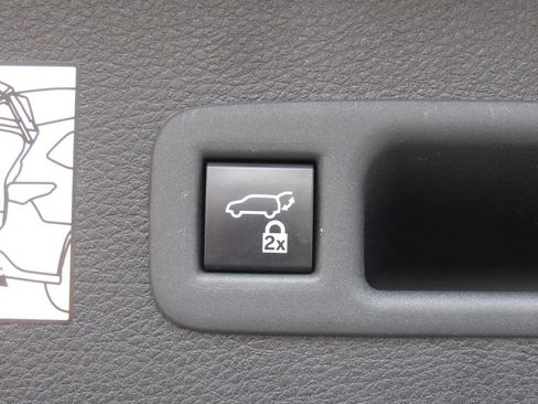 Used 2023 Toyota Sienna XLE w/ XLE Plus Package AWD/4WD image 26