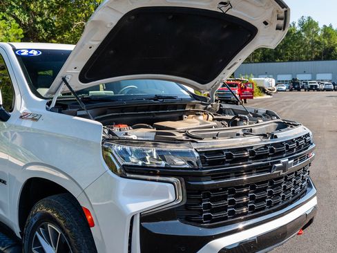 Used 2024 Chevrolet Tahoe Z71 AWD/4WD image 24