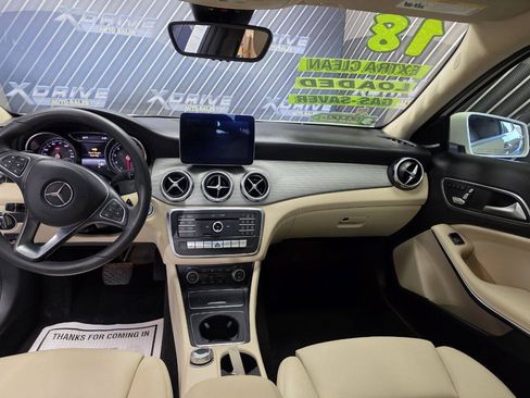 Used 2018 Mercedes-Benz GLA 250 image 16