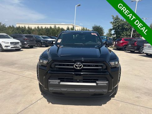 Used 2025 Toyota 4Runner SR5 AWD/4WD image 2