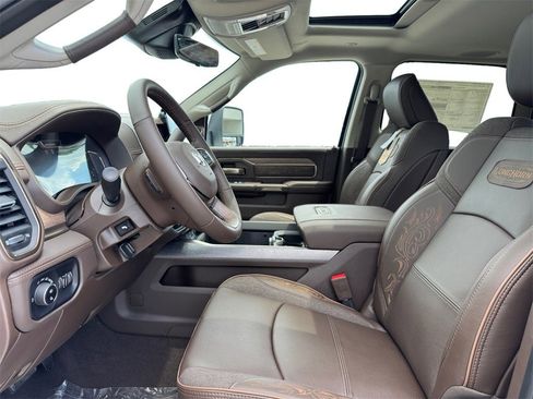 New 2025 RAM 2500 Limited image 9