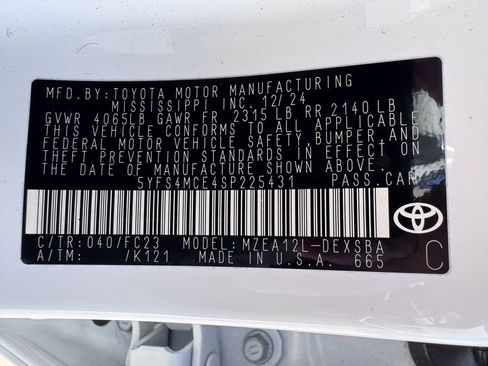 Used 2025 Toyota Corolla SE image 31