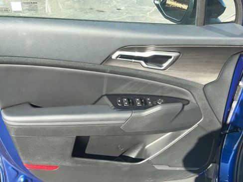 Used 2025 Kia Sportage X-Line w/ Premium Package image 26