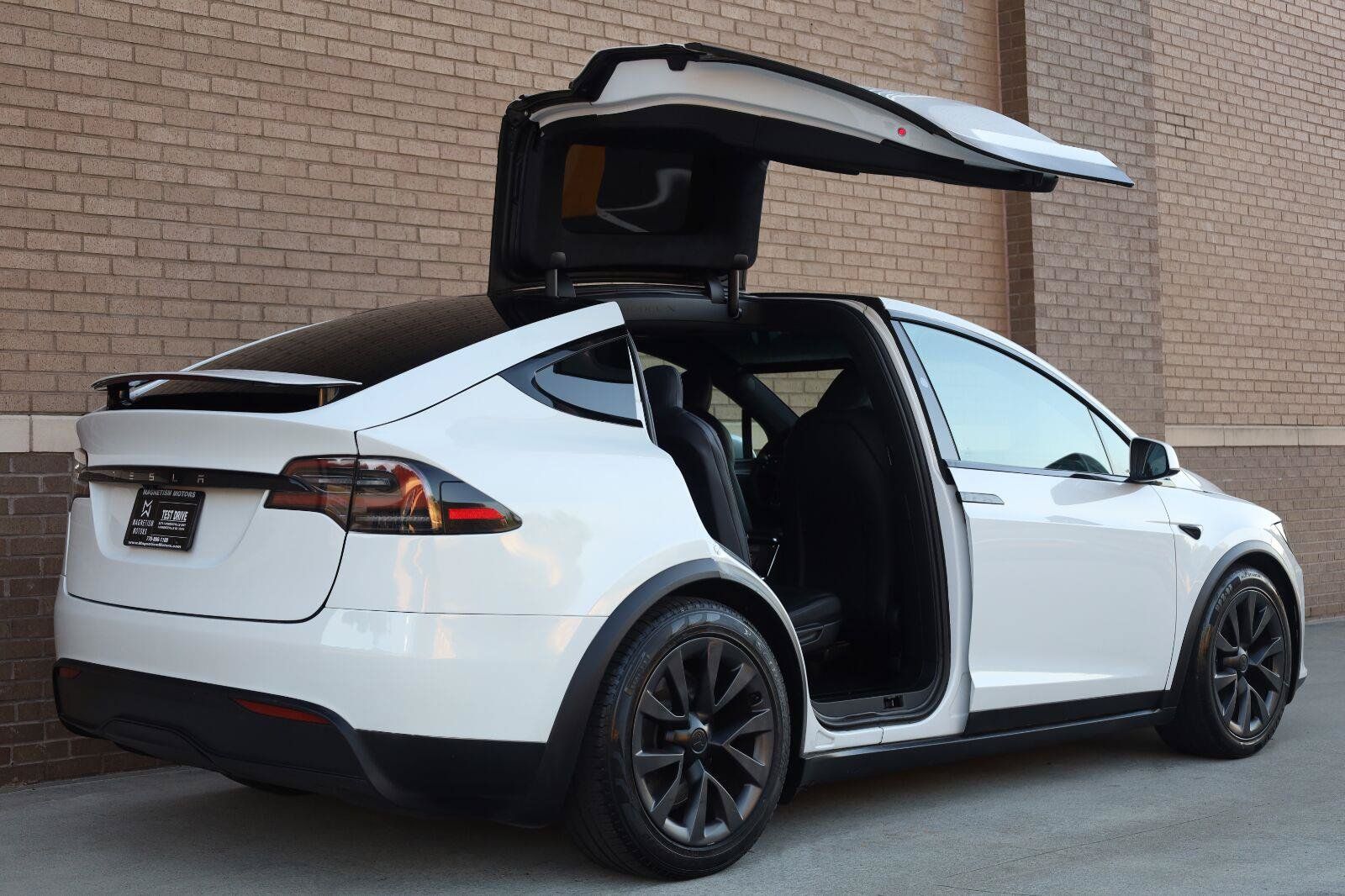 Used 2023 Tesla Model X AWD/4WD image 7