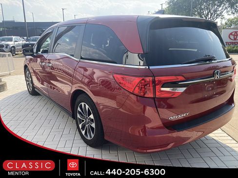 Used 2021 Honda Odyssey EX-L image 2