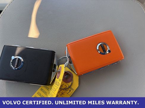 Certified 2024 Volvo XC90 T8 Plus w/ Protection Package Premier image 26