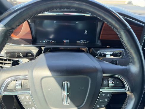 Used 2024 Lincoln Navigator Reserve AWD/4WD image 14