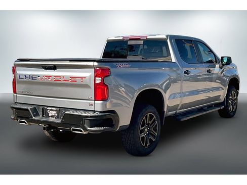 Used 2024 Chevrolet Silverado 1500 LT Trail Boss w/ LT Trail Boss Premium Package AWD/4WD image 6