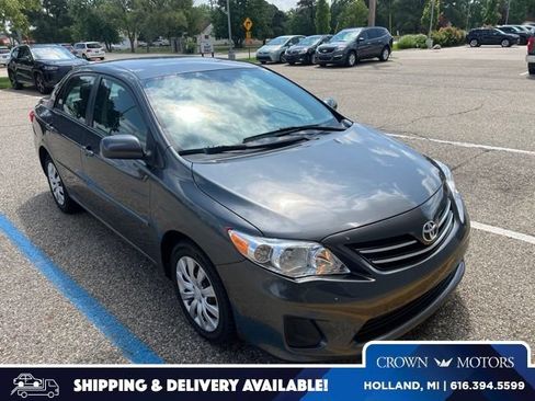 Used 2013 Toyota Corolla LE FWD image 1