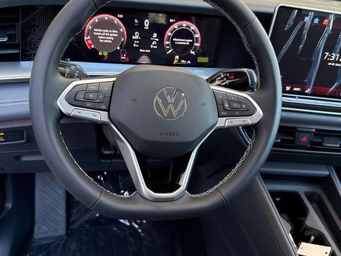 New 2026 Volkswagen Tiguan SE AWD/4WD image 20