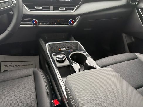 Used 2026 Chevrolet Equinox LT w/ Convenience Package II image 16