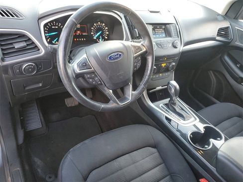 Used 2017 Ford Edge SEL image 10