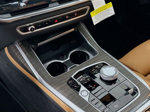 New 2026 BMW X7 xDrive40i w/ Executive Package image 15