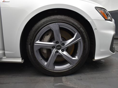 Used 2024 Audi A6 Premium Plus image 5