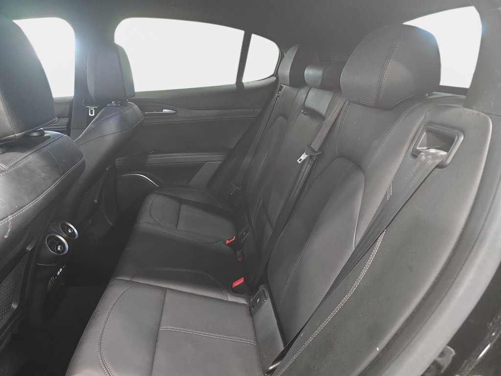 Used 2023 Alfa Romeo Stelvio Sprint RWD image 21