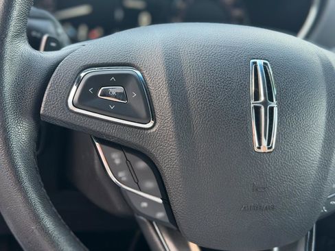 Used 2018 Lincoln MKX Premiere AWD/4WD image 25