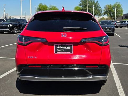 Used 2023 Honda HR-V EX-L image 7