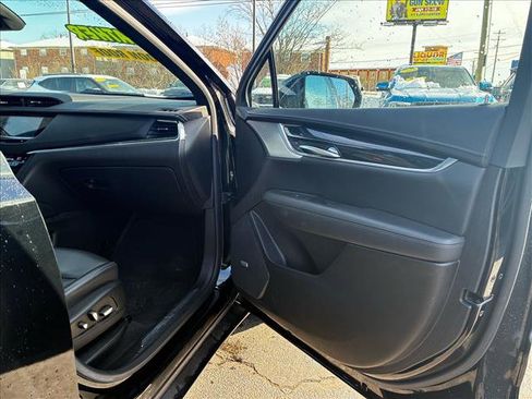 Used 2023 Cadillac XT5 Premium Luxury image 14